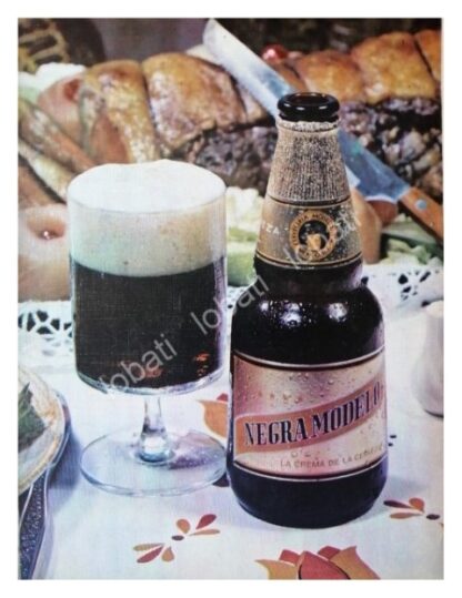 CARTEL ANTIGUO ORIGINAL DE AFICHES RETRO CERVEZA NEGRA MODELO 1970s /210(8)